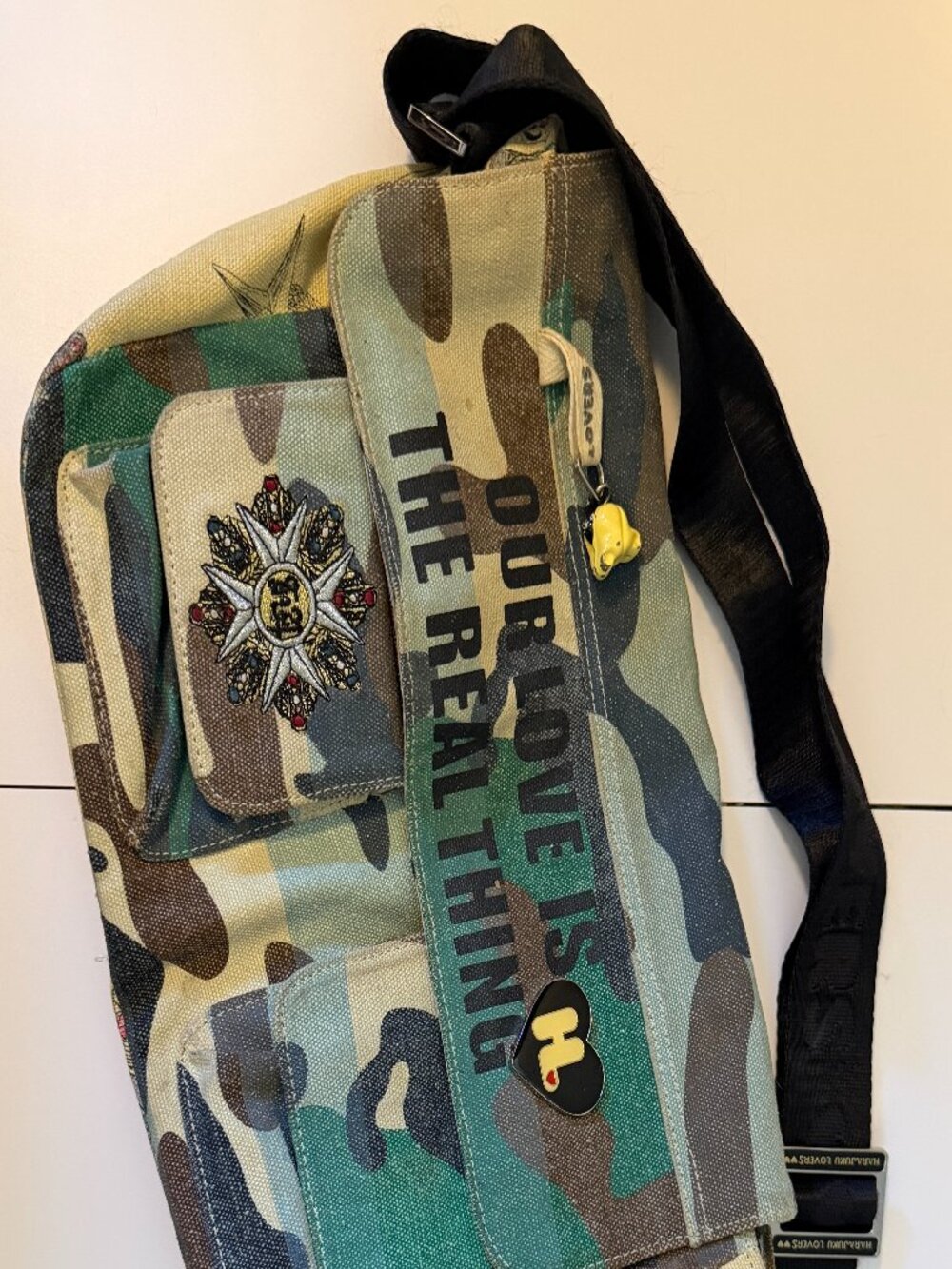 Vintage LAMB Gwen Stefani Harajuku Lovers Our Love Messenger Bag Camo RARE